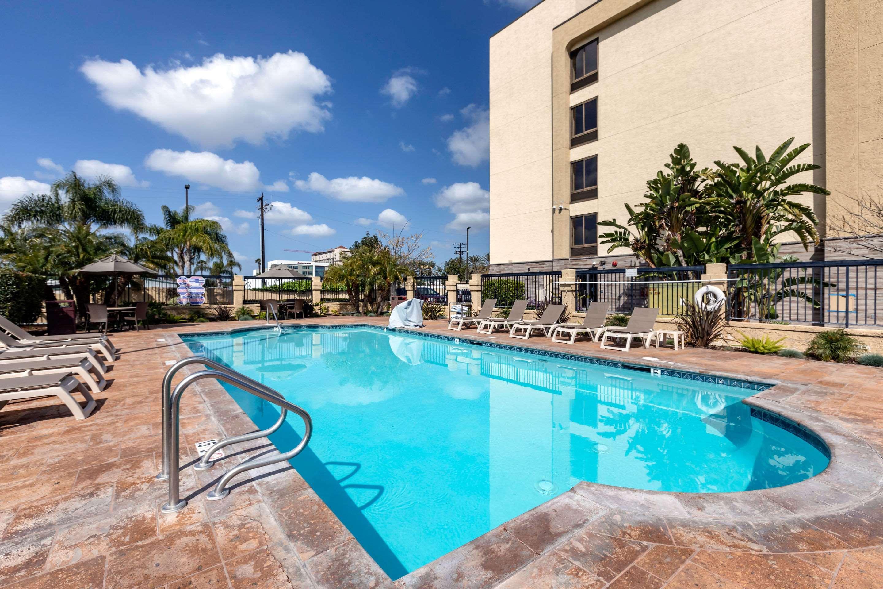Comfort Inn Anaheim Resort Buitenkant foto